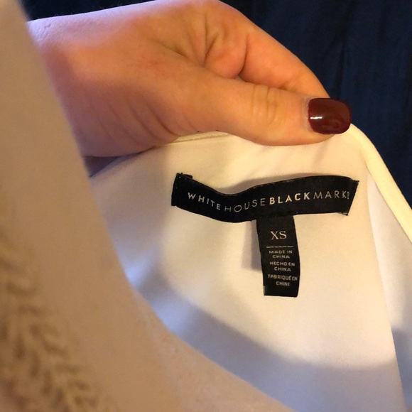 WHBM Ruffled Blouse - Picture 4 of 5